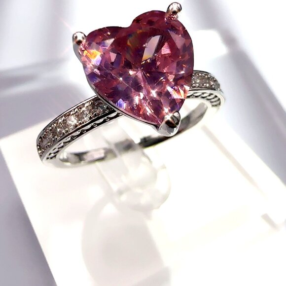 Pink Cubic Zirconia Heart Cut Ring Silver Tone Size 9 - Picture 5 of 10